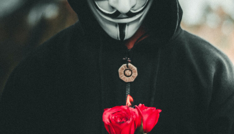 ESE INAPROPIADO Y DECADENTE ROMANTICISMO DE SER ANARQUISTA-POGO